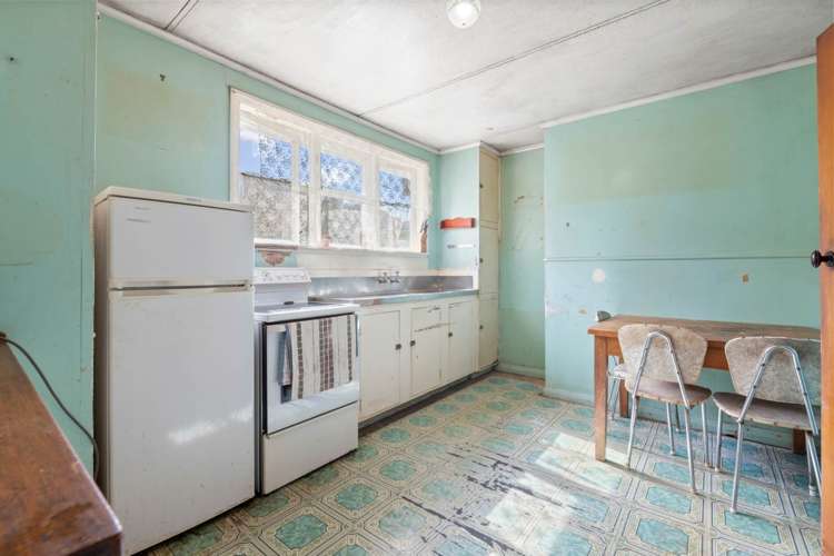 64 Leybourne Circle Glen Innes_11