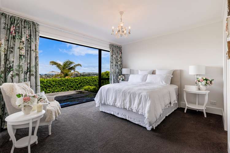 53 The Ritz Orewa_14