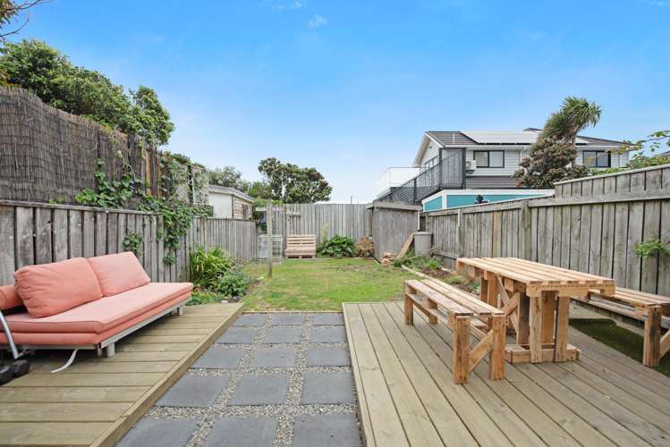 23 Trent Street Island Bay_6