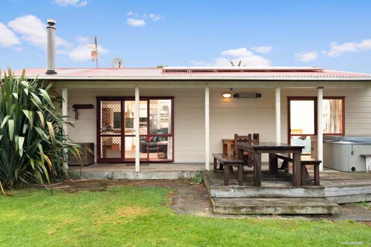 330 Gleeson Road Pollok_7