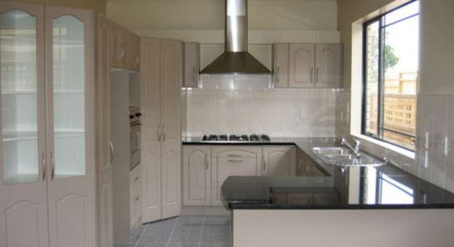 17a Hayr Road Three Kings_2