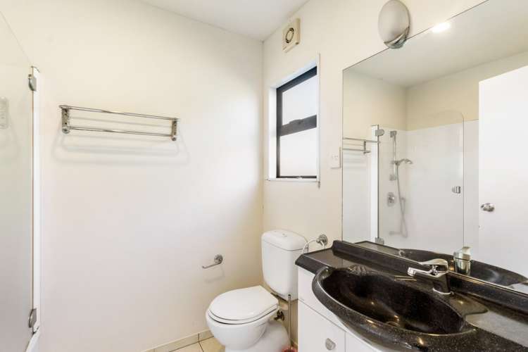 2/34 Owairaka Avenue Mount Albert_17