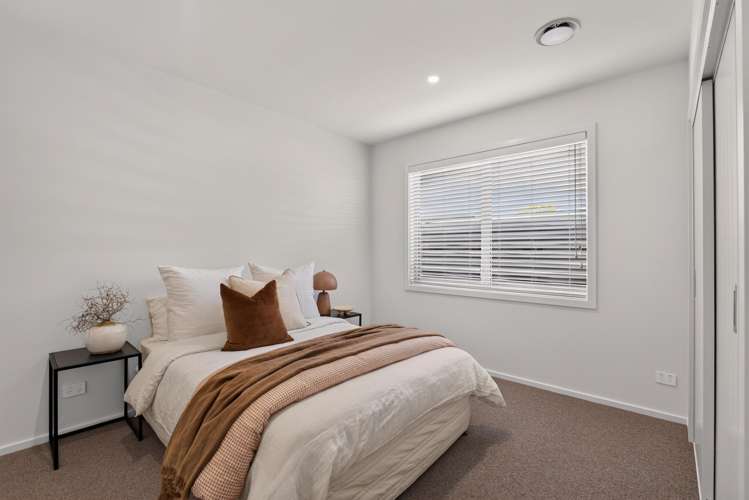 1/11 West Place Greenmeadows_12