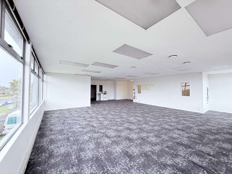 2/4 Civil Place Albany_4