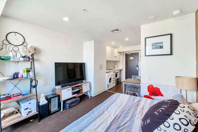 1220/10 Waterloo Quadrant Auckland Central_3