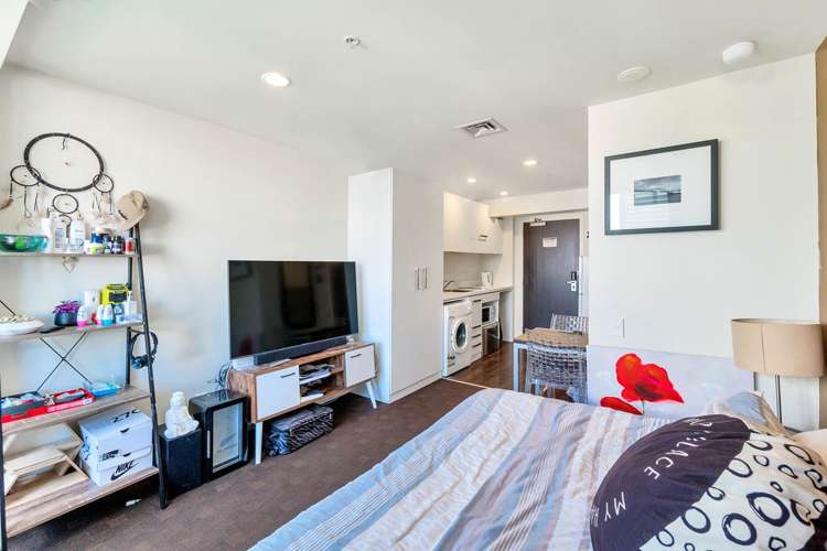 1220/10 Waterloo Quadrant Auckland Central_3