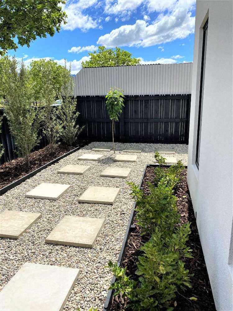 50 Barry Avenue 10126_10