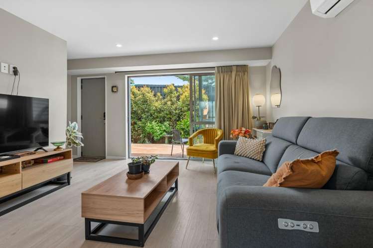 4/45 Methuen Road 1733_1
