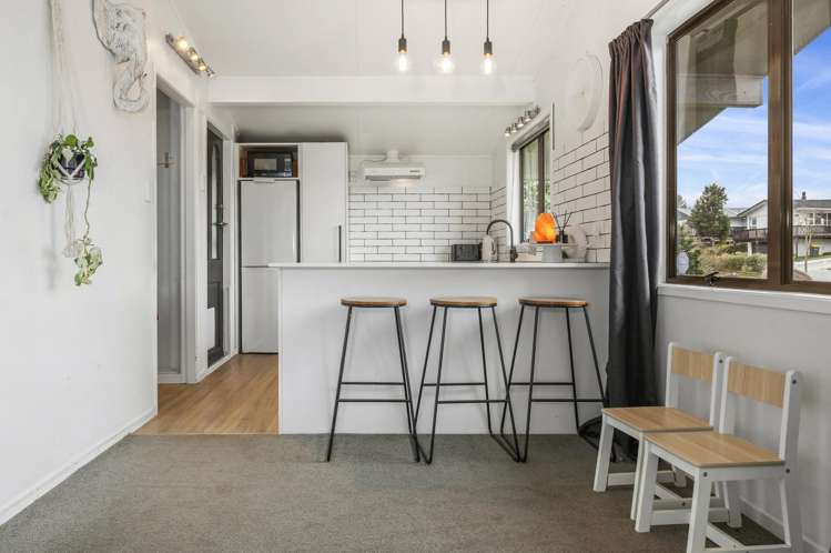 11 Browning Crescent Owhata_6