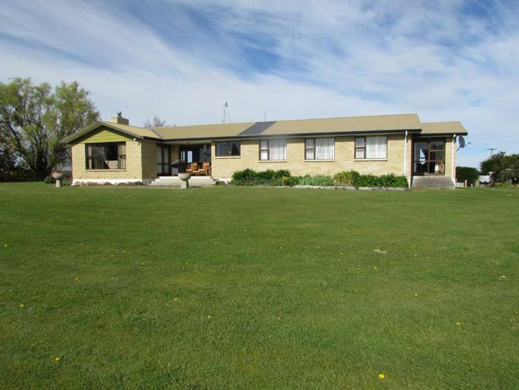 733 Koi Road Gore Surrounds_0