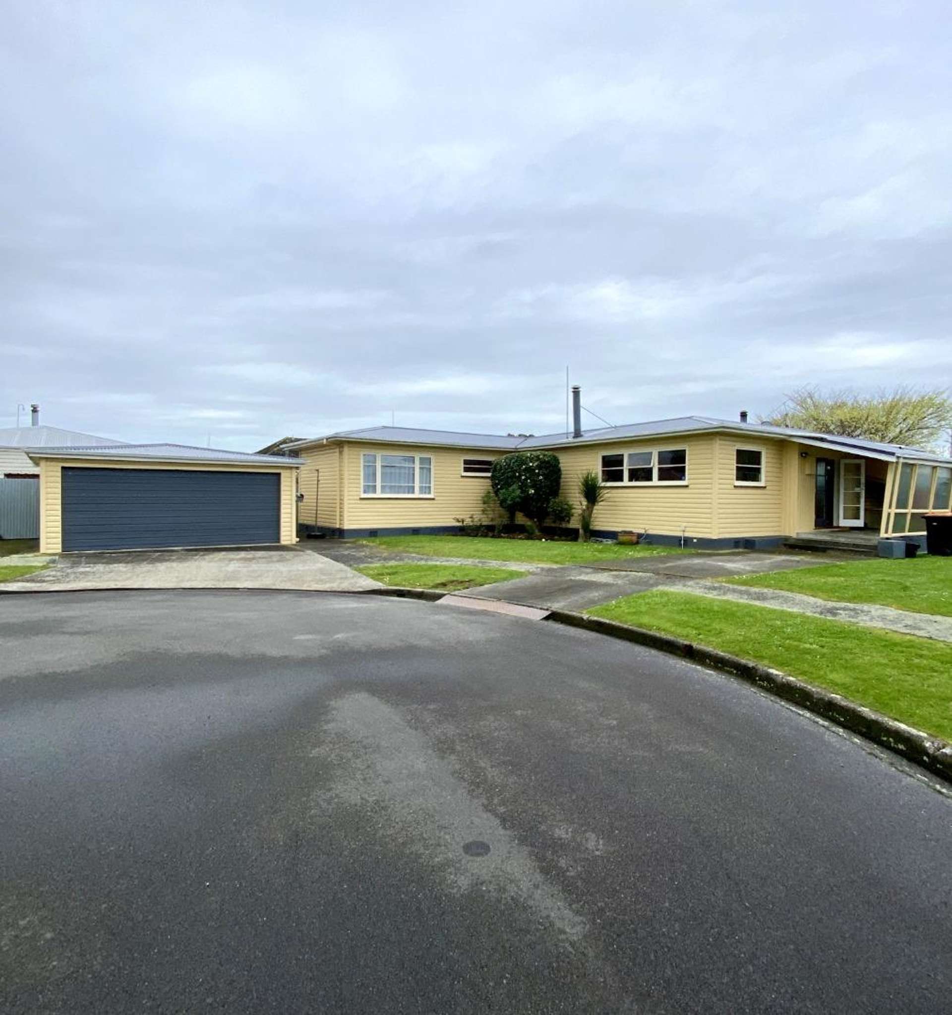 16 Chester Crescent West End_0