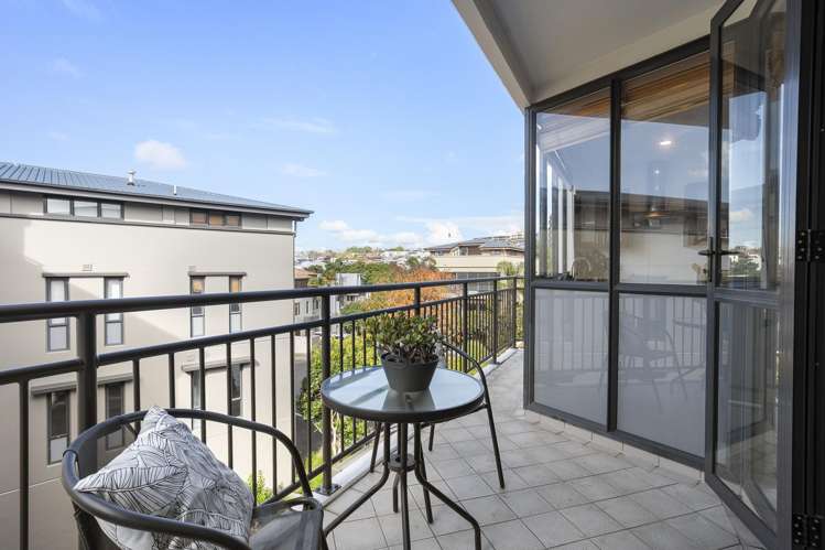 2B/9 Furneaux Way Remuera_13