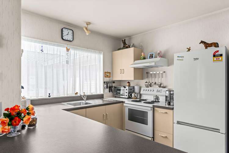 3/2 Anzac Avenue Onekawa_3