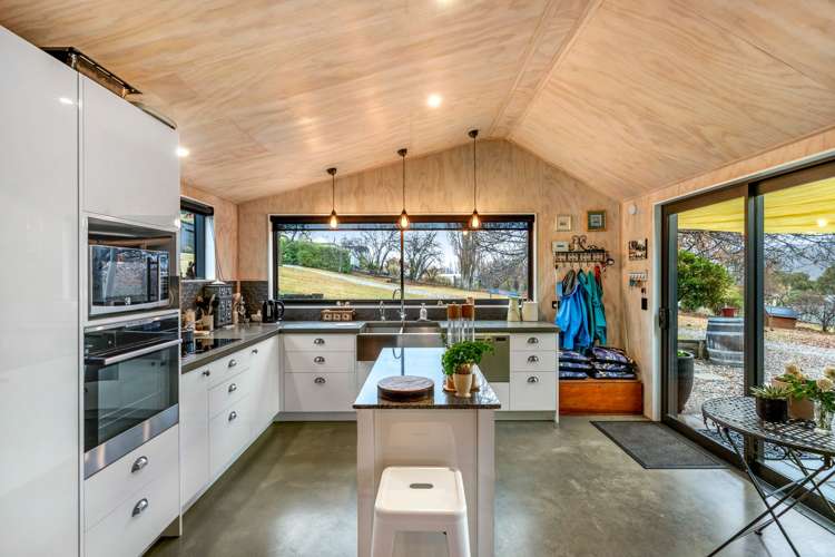 28 Miners Terrace Bannockburn Cromwell_9