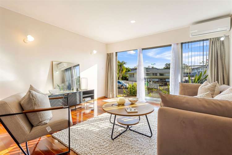 2/61 Royal View Road Te Atatu South_9