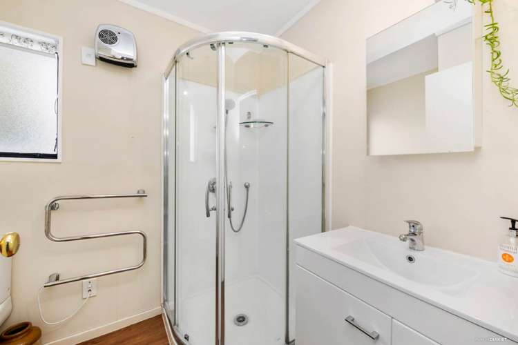 1/45 Clevedon Road Papakura_10