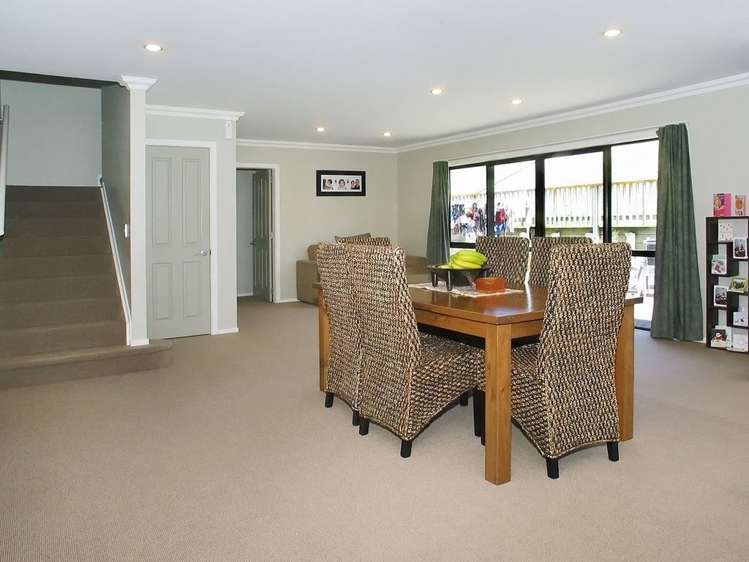 32 Te Puia Drive Aotea_20