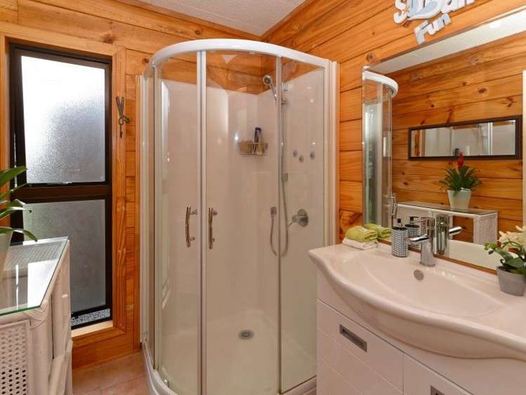 84 Waipa Esplanade Ngaruawahia_11