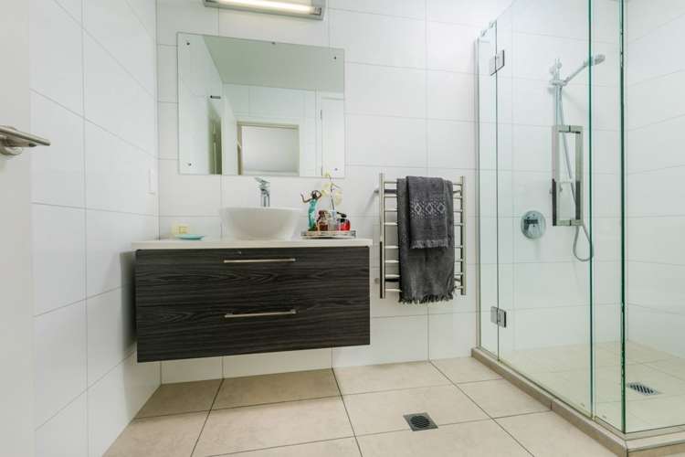 6 Rewa Rewa Lane Orewa_9