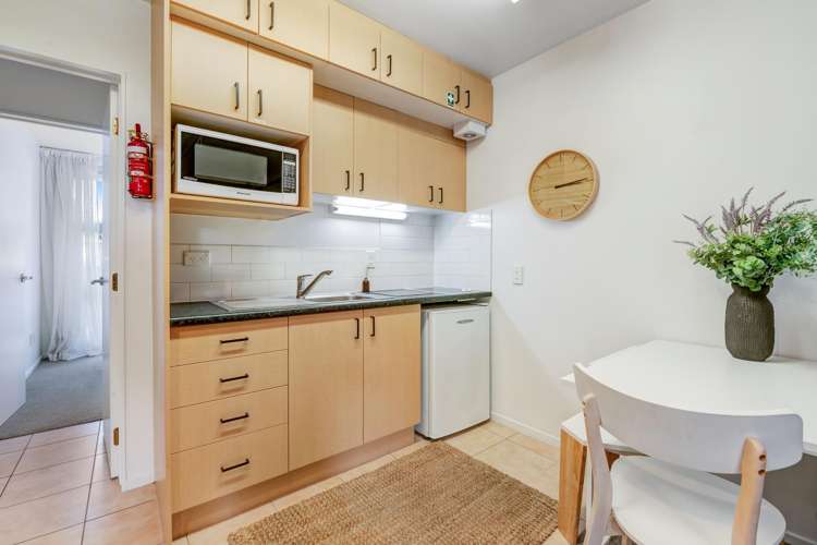 24/3 Riverside Road Orewa_10