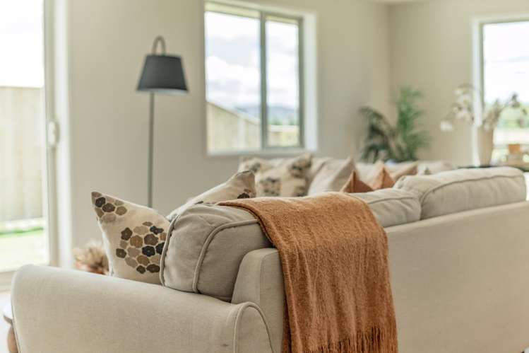 9 Georgina Beyer Way Carterton_4