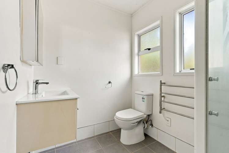 12 Papa Place Birkdale_13