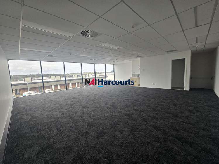 2/5 Northside Drive Westgate_5