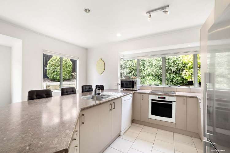 1/126 Brian Crescent Stanmore Bay_2