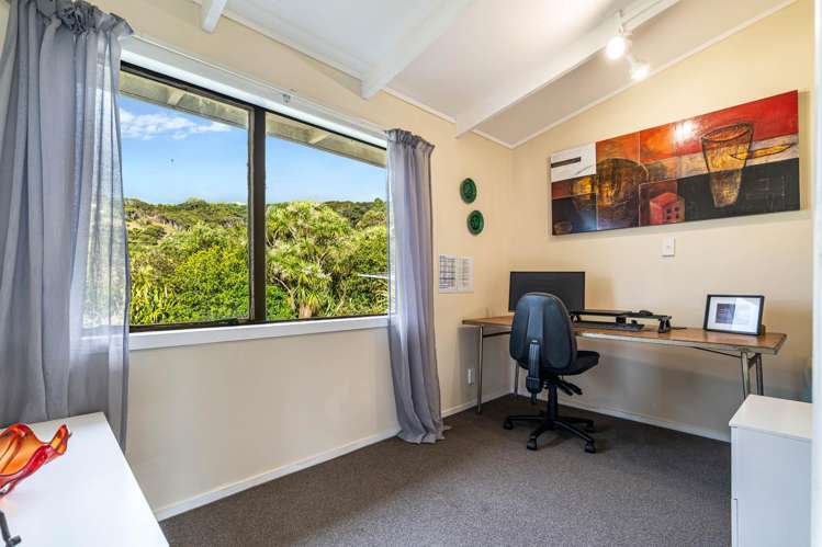 20 Constable Road Muriwai_12