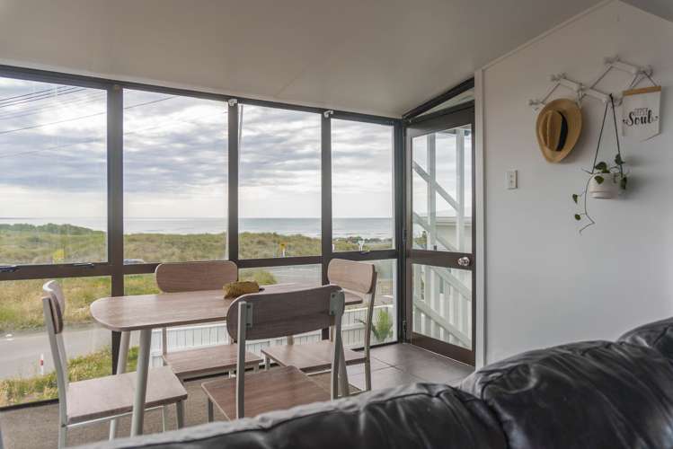 21 Ocean Beach Street Foxton Beach_22