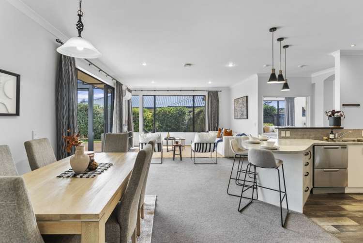 116 Aldinga Avenue Stoke_13