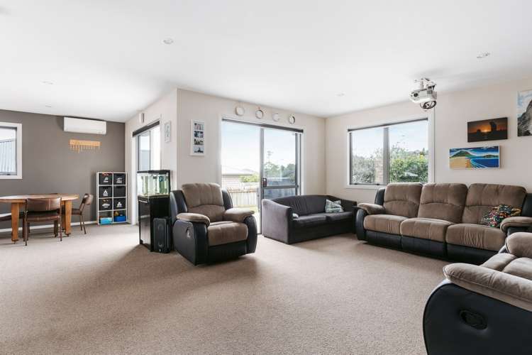 42 Fairfax Crescent Pyes Pa_1