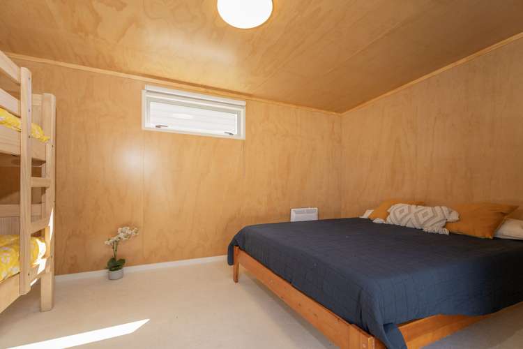 13 Motukorure Parade Cooks Beach_16