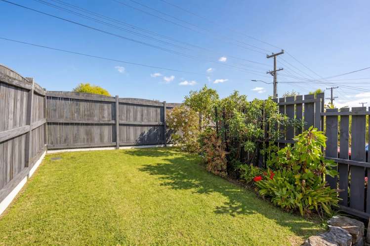 1574 Dominion Road Extension Mt Roskill_5