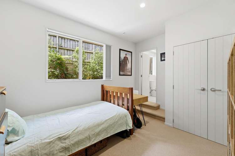 18b Leafield Crescent Henderson_19