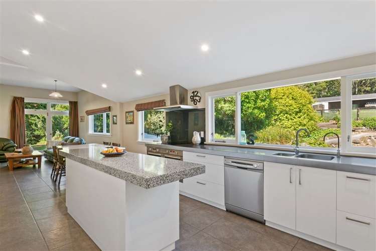 318 Millers Road Gebbies Valley_11