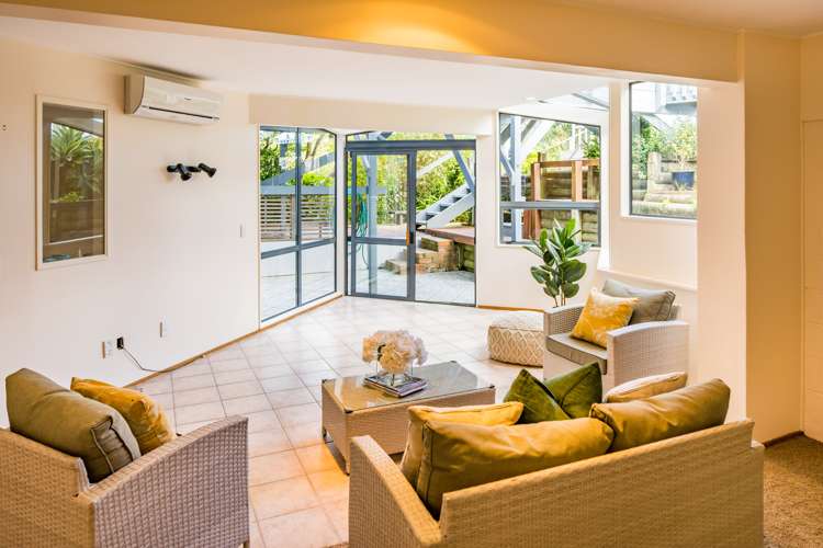 45 Mana View Road Paremata_21