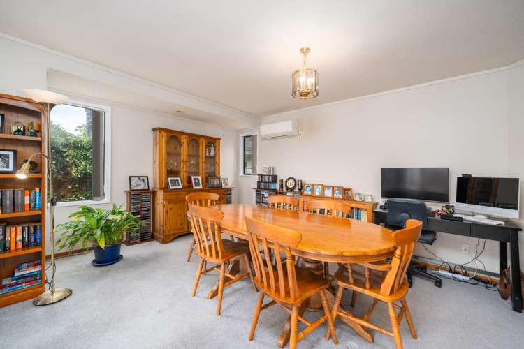 5 Longmont Terrace Churton Park_10