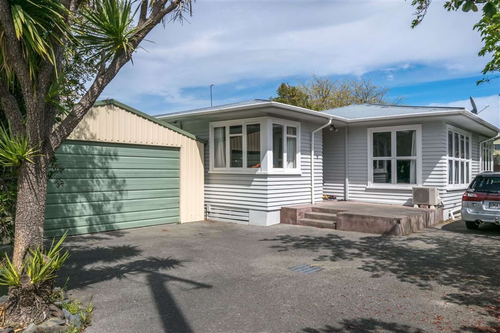 6 Edinburgh Crescent Redwoodtown_0