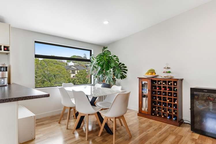 21 Beach Road Mellons Bay_17