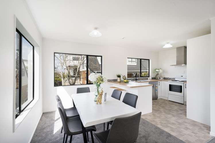 4229 Great North Road Glendene_24