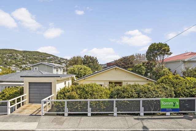 CHARMING CHARACTER BUNGALOW