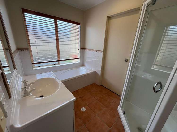 2/7 Argyle Avenue Pahurehure_10