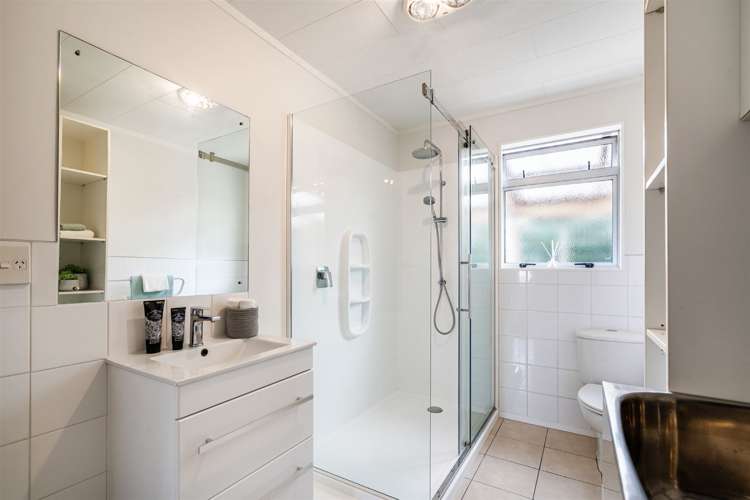 1/1 Cockayne Crescent Sunnynook_9