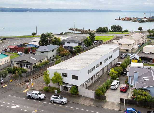 Modern Ahuriri Office with Warehouse