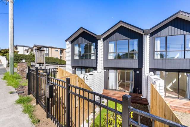 2/113 Boundary Road Blockhouse Bay_1
