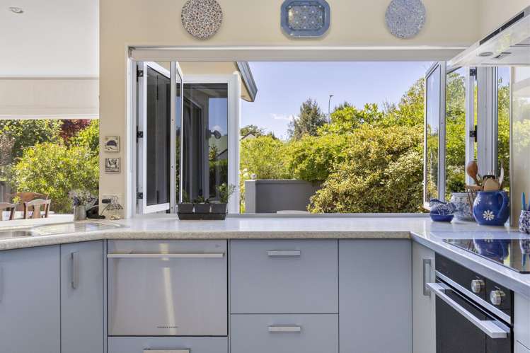 14 Robinson Terrace Rangatira Park_5