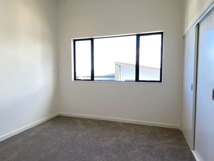 6/12 Onewa Road Northcote_5