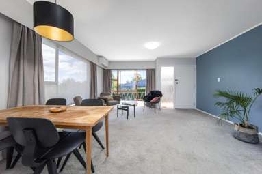 4/67A Roberton Road_1