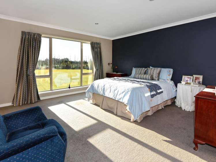 13b Mulholland Drive Darfield_11